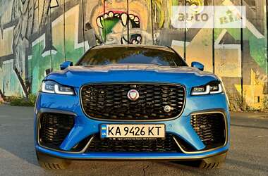 Внедорожник / Кроссовер Jaguar F-Pace 2021 в Киеве