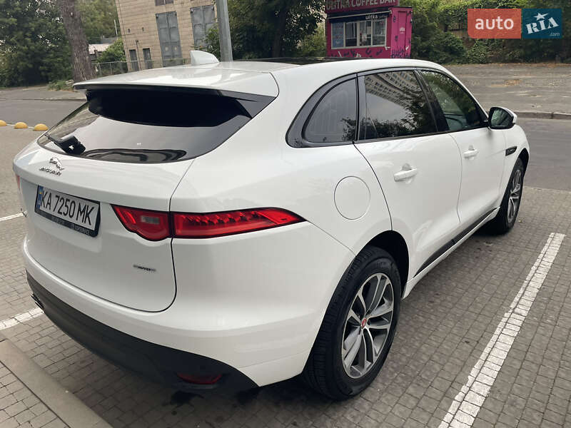 Внедорожник / Кроссовер Jaguar F-Pace 2016 в Киеве