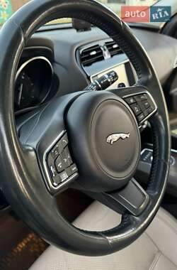 Позашляховик / Кросовер Jaguar F-Pace 2016 в 