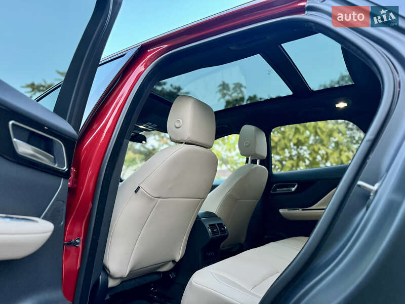 Позашляховик / Кросовер Jaguar F-Pace 2016 в Львові