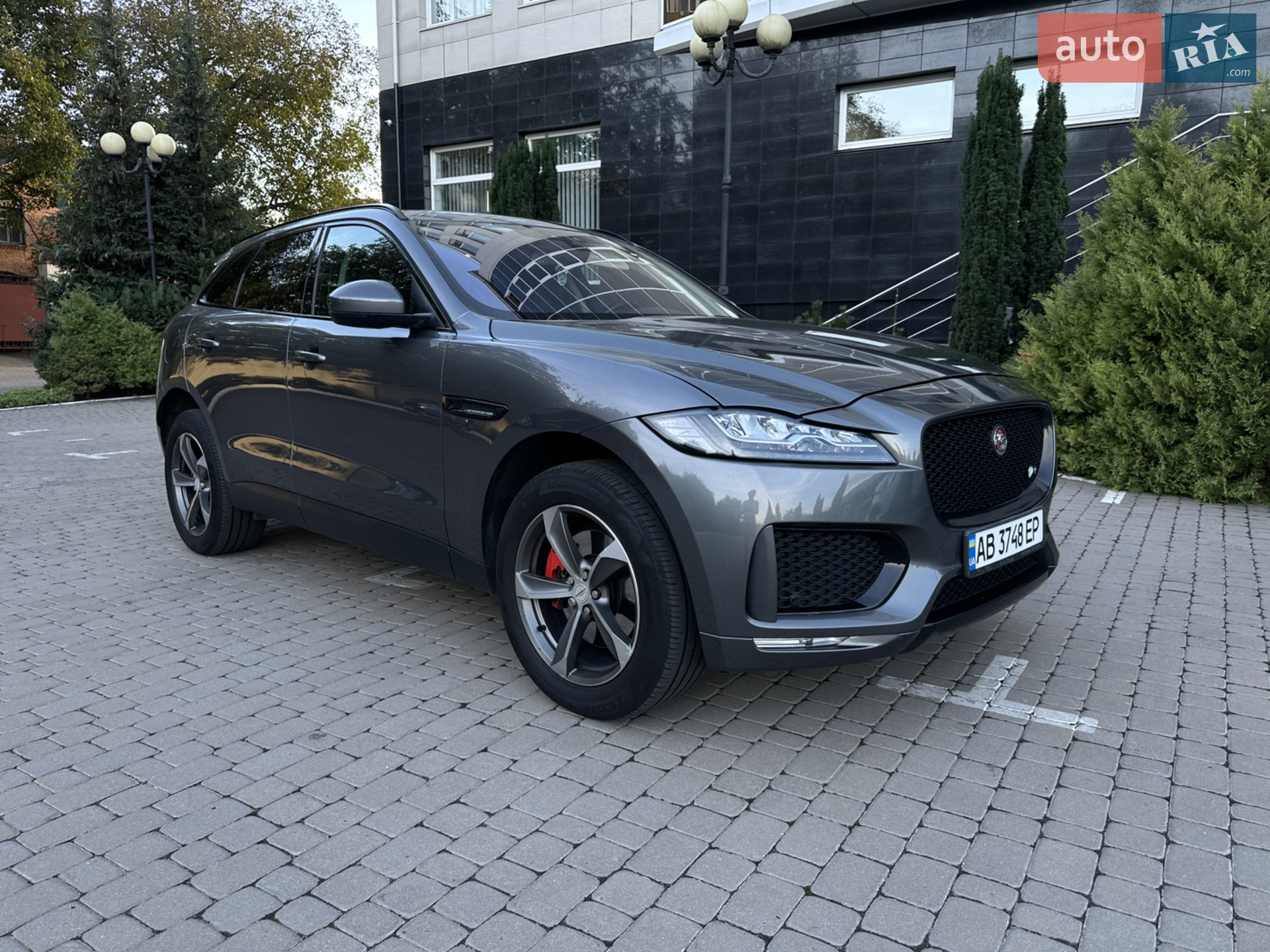 2016 Jaguar F-Pace - мініатюра 4
