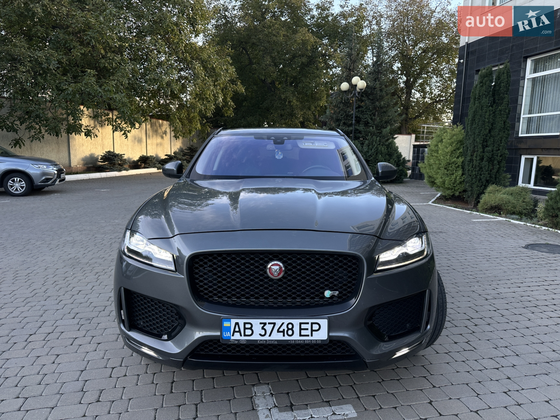 2016 Jaguar F-Pace - мініатюра 16