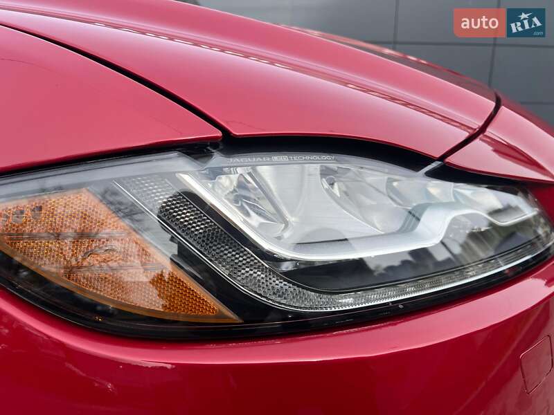 Внедорожник / Кроссовер Jaguar F-Pace 2018 в Киеве фото 10 Внедорожник / Кроссовер Jaguar F-Pace 2018 в Киеве