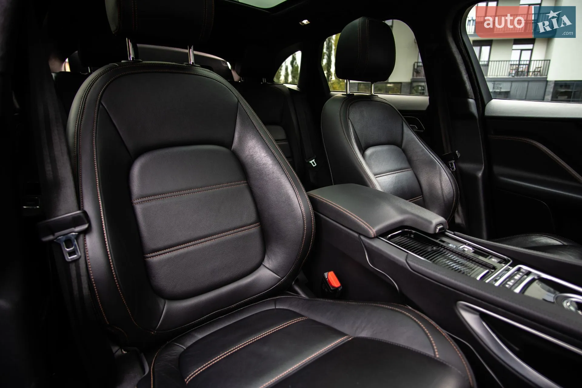 2019 Jaguar F-Pace - мініатюра 12