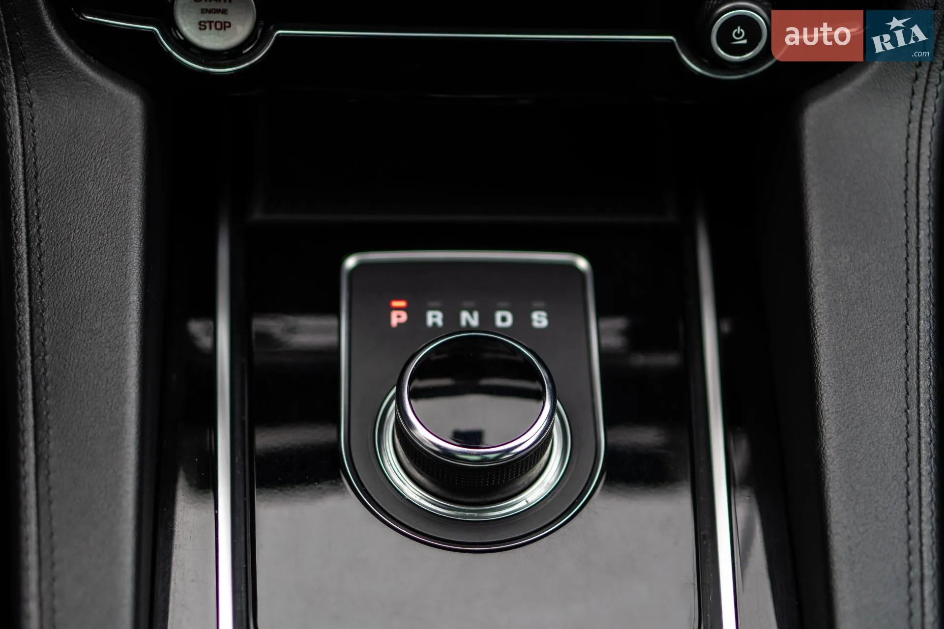 2019 Jaguar F-Pace - мініатюра 20