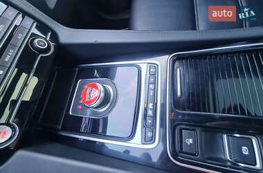 Внедорожник / Кроссовер Jaguar F-Pace 2019 в 