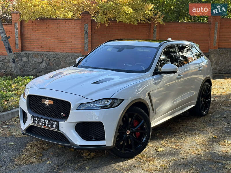 Внедорожник / Кроссовер Jaguar F-Pace 2018 в 