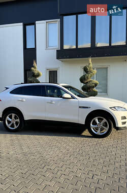 Внедорожник / Кроссовер Jaguar F-Pace 2020 в 