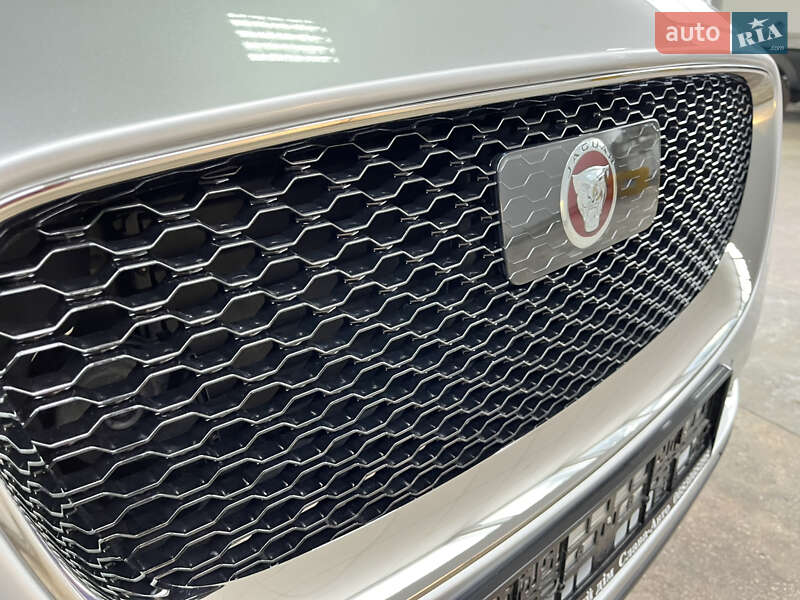 Позашляховик / Кросовер Jaguar F-Pace 2019 в Тернополі