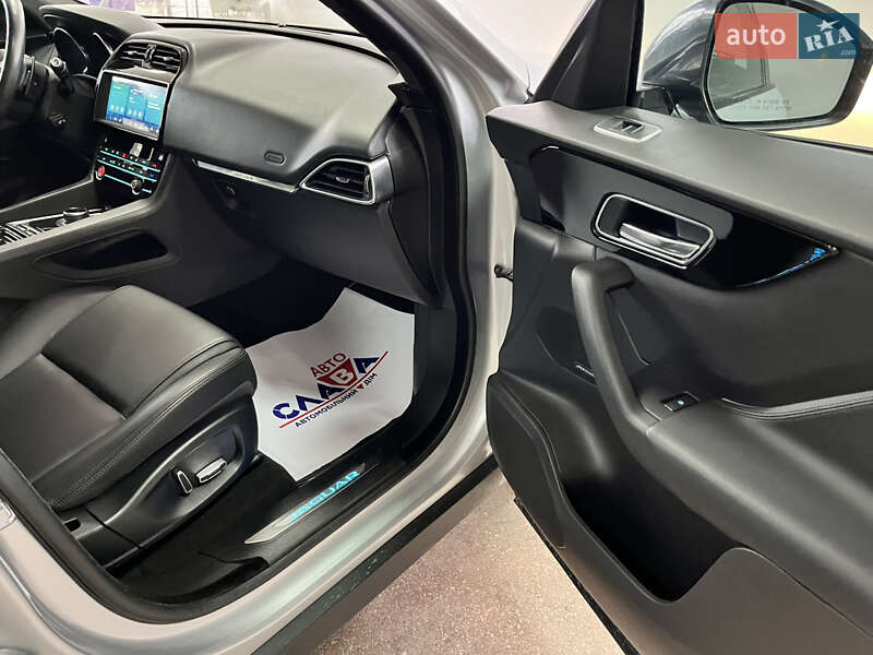 Позашляховик / Кросовер Jaguar F-Pace 2019 в Тернополі