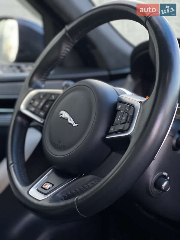 Внедорожник / Кроссовер Jaguar F-Pace 2018 в Львове