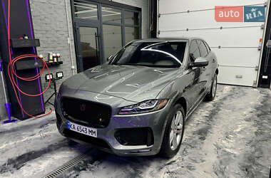 Позашляховик / Кросовер Jaguar F-Pace 2017 в Києві