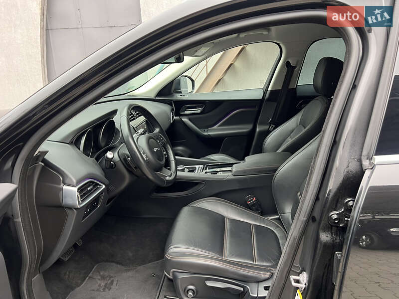 Позашляховик / Кросовер Jaguar F-Pace 2017 в Луцьку