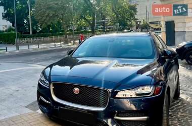 Позашляховик / Кросовер Jaguar F-Pace 2016 в 
