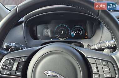 Внедорожник / Кроссовер Jaguar F-Pace 2017 в 