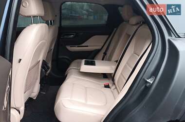 Внедорожник / Кроссовер Jaguar F-Pace 2017 в 