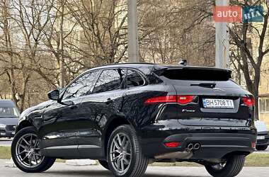 Внедорожник / Кроссовер Jaguar F-Pace 2016 в 