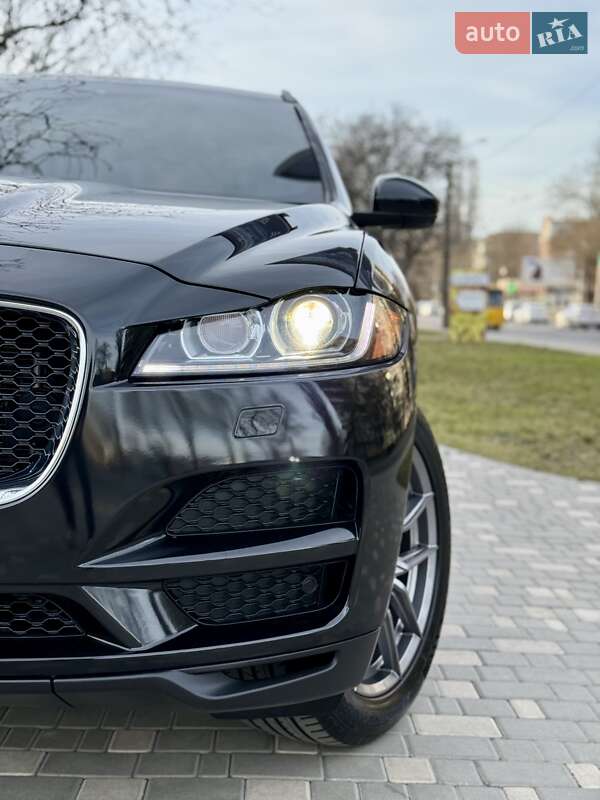 Позашляховик / Кросовер Jaguar F-Pace 2016 в Одесі фото 46 Позашляховик / Кросовер Jaguar F-Pace 2016 в Одесі