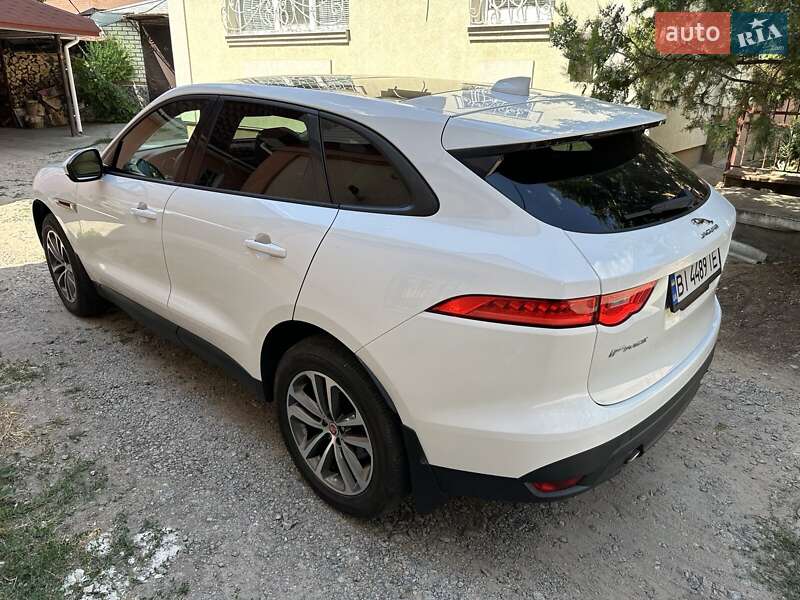 Позашляховик / Кросовер Jaguar F-Pace 2017 в Полтаві