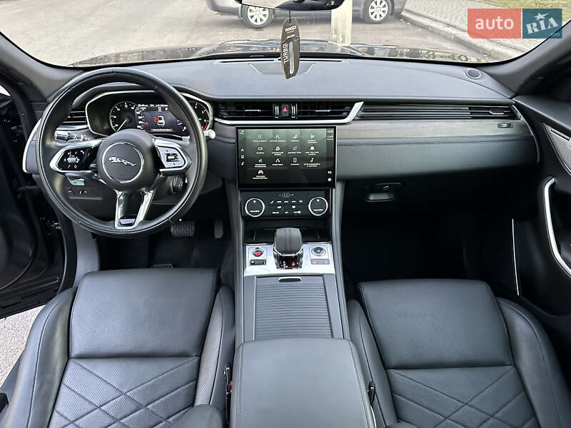 Внедорожник / Кроссовер Jaguar F-Pace 2021 в Николаеве