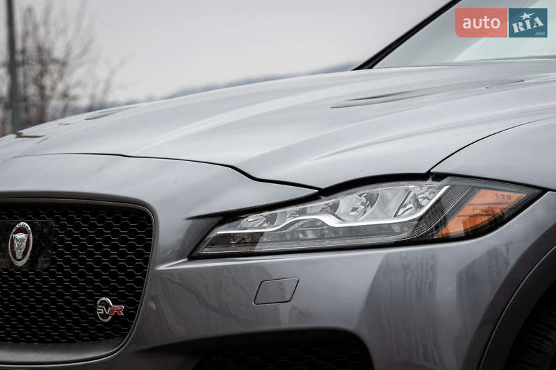 Позашляховик / Кросовер Jaguar F-Pace 2019 в Львові