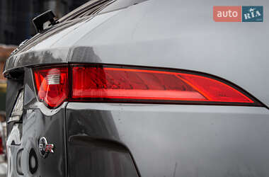 Позашляховик / Кросовер Jaguar F-Pace 2019 в 