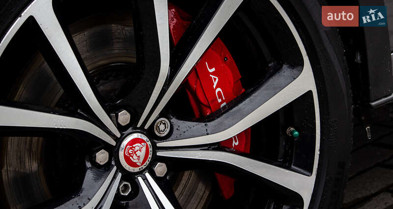 Позашляховик / Кросовер Jaguar F-Pace 2019 в Львові