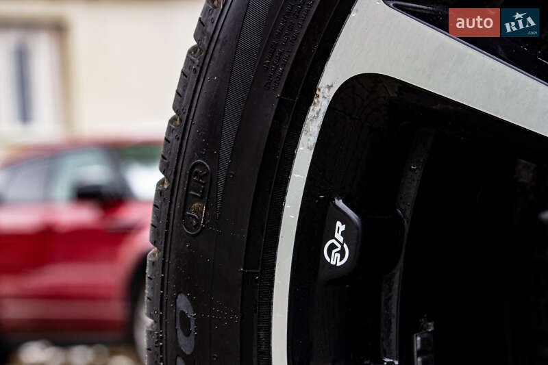 Позашляховик / Кросовер Jaguar F-Pace 2019 в Львові