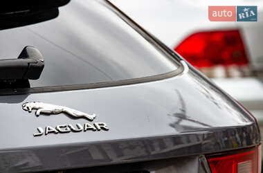 Позашляховик / Кросовер Jaguar F-Pace 2019 в 