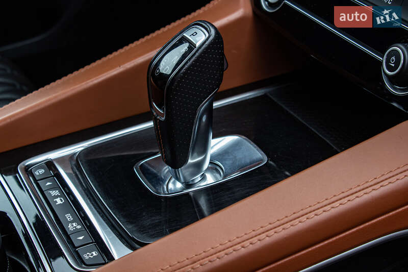 Позашляховик / Кросовер Jaguar F-Pace 2019 в Львові