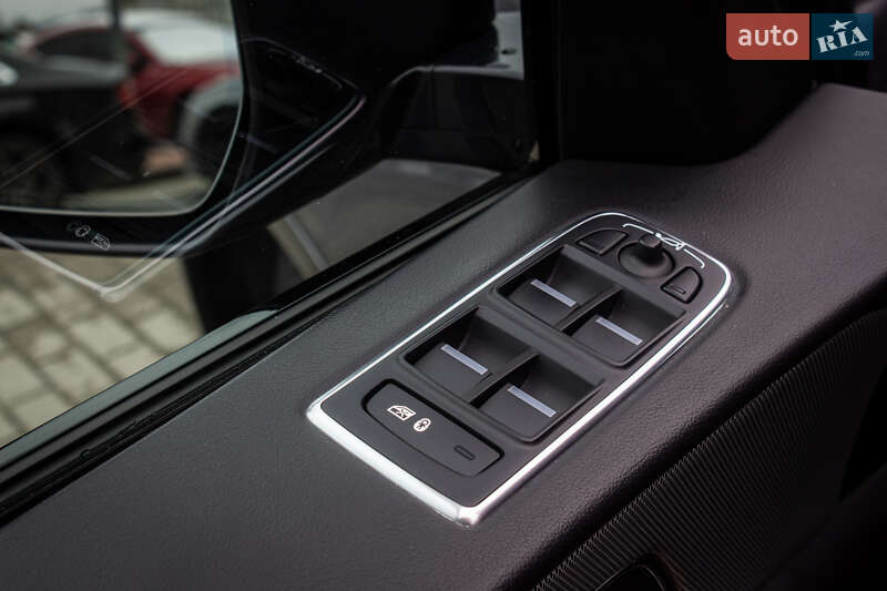 Позашляховик / Кросовер Jaguar F-Pace 2019 в Львові