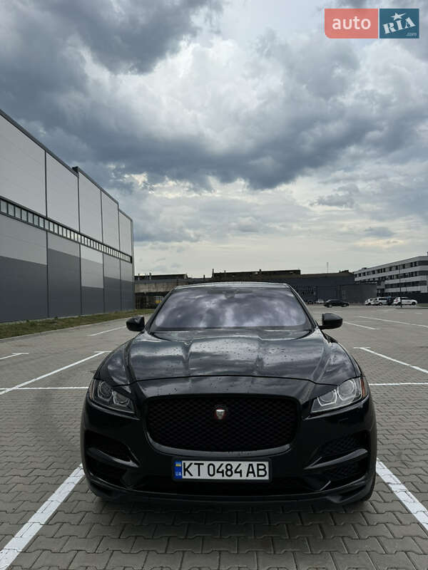 Внедорожник / Кроссовер Jaguar F-Pace 2016 в Ивано-Франковске