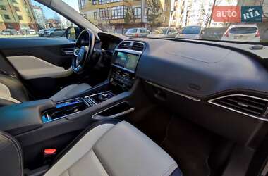 Позашляховик / Кросовер Jaguar F-Pace 2017 в 