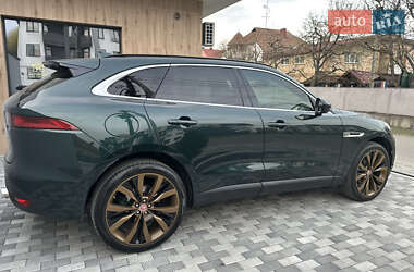 Позашляховик / Кросовер Jaguar F-Pace 2017 в 