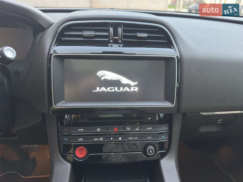 Внедорожник / Кроссовер Jaguar F-Pace 2017 в Мукачево фото 36 Внедорожник / Кроссовер Jaguar F-Pace 2017 в Мукачево
