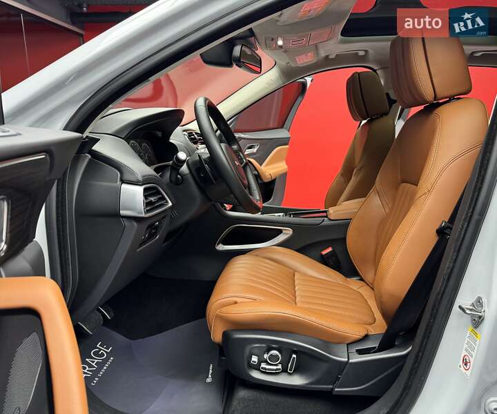 Позашляховик / Кросовер Jaguar F-Pace 2017 в Києві фото 35 Позашляховик / Кросовер Jaguar F-Pace 2017 в Києві