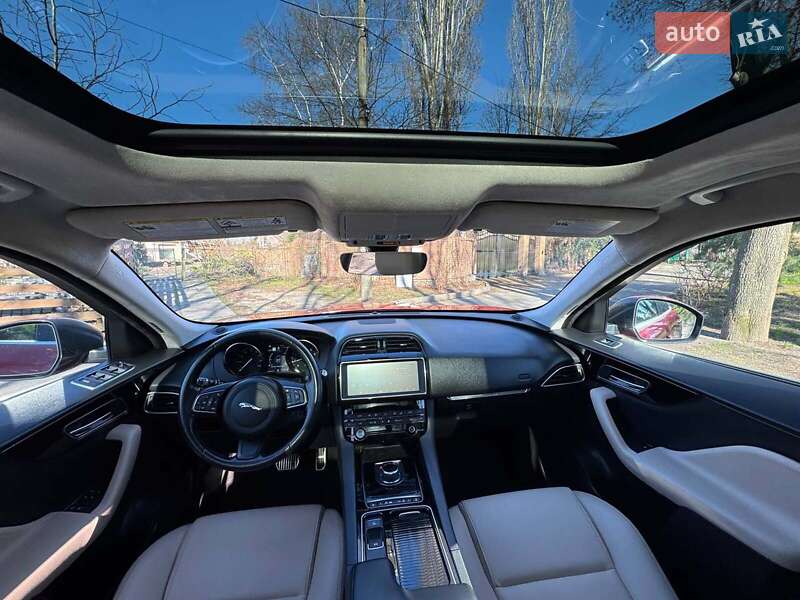Внедорожник / Кроссовер Jaguar F-Pace 2018 в Киеве