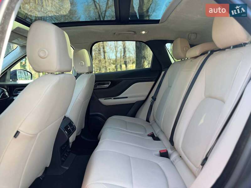 Внедорожник / Кроссовер Jaguar F-Pace 2018 в Киеве