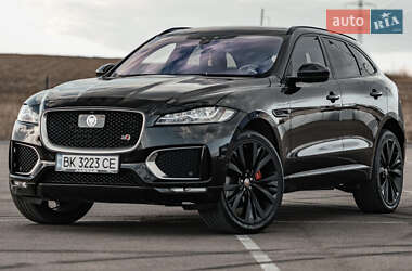 Внедорожник / Кроссовер Jaguar F-Pace 2019 в 