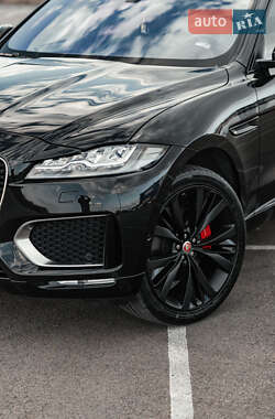 Внедорожник / Кроссовер Jaguar F-Pace 2019 в 