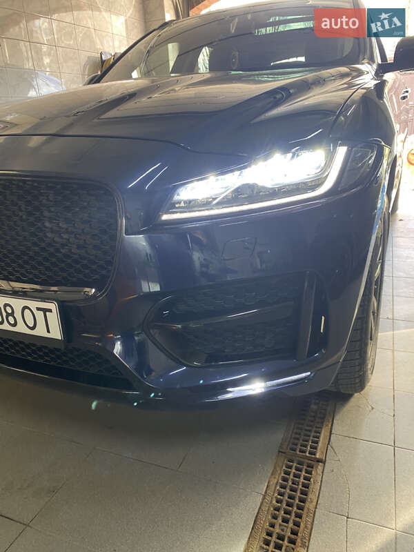 Позашляховик / Кросовер Jaguar F-Pace 2017 в Харкові