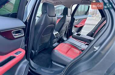 Позашляховик / Кросовер Jaguar F-Pace 2019 в 