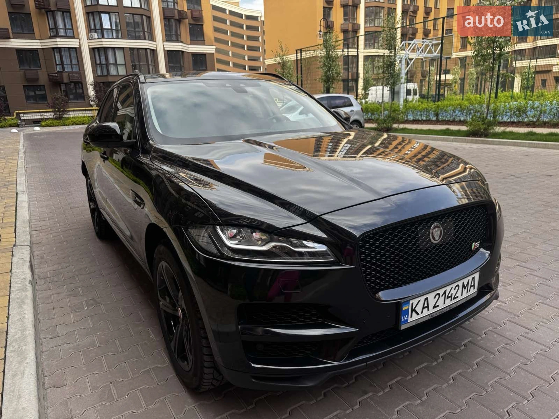 2018 Jaguar F-Pace - фото 1