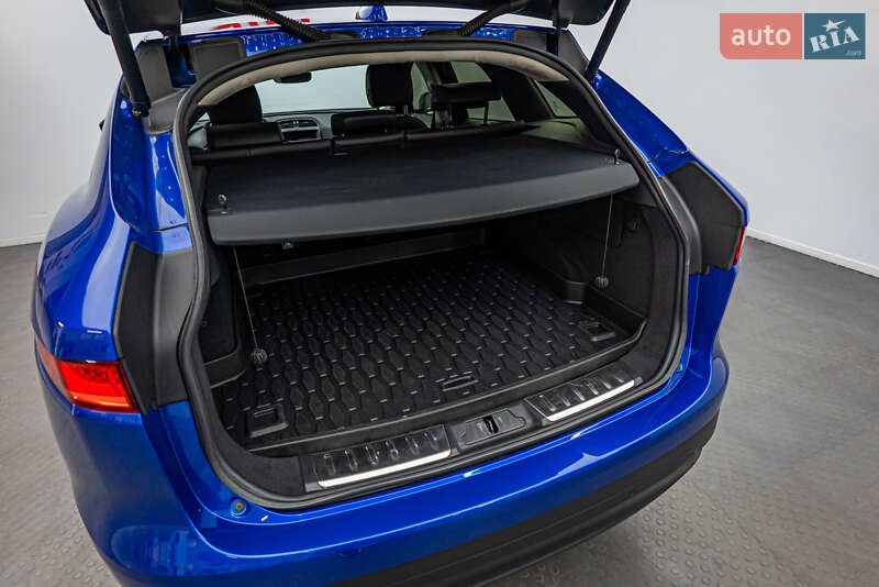 Позашляховик / Кросовер Jaguar F-Pace 2019 в Києві