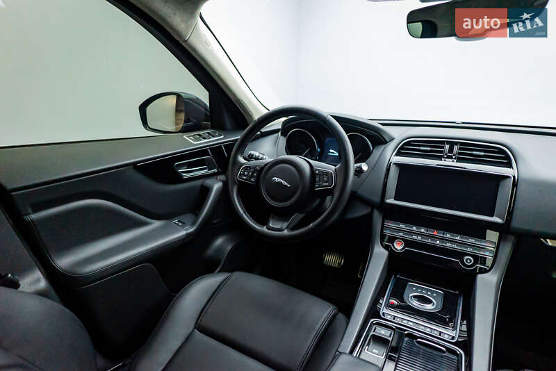 Позашляховик / Кросовер Jaguar F-Pace 2019 в Києві