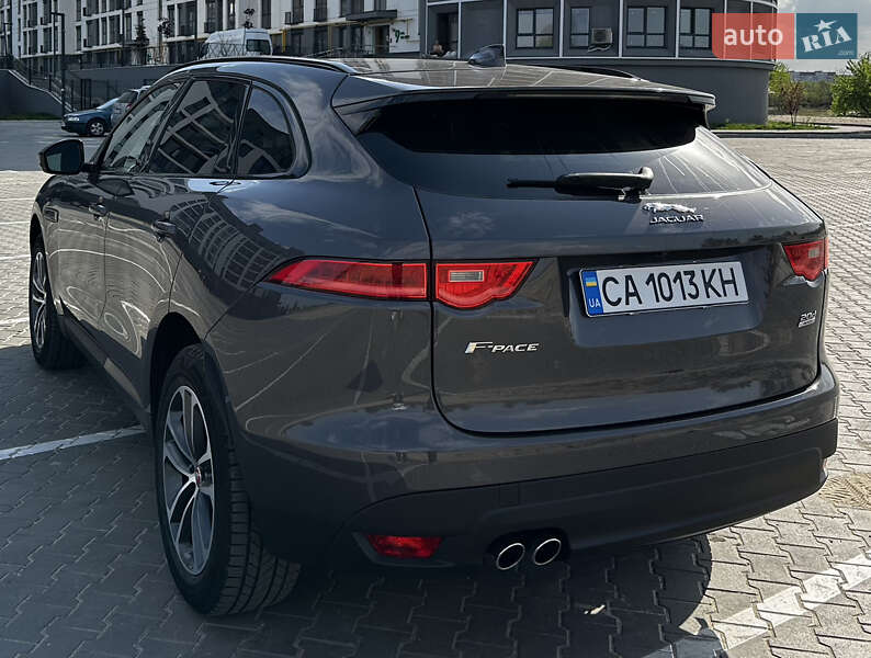 Внедорожник / Кроссовер Jaguar F-Pace 2016 в Черкассах