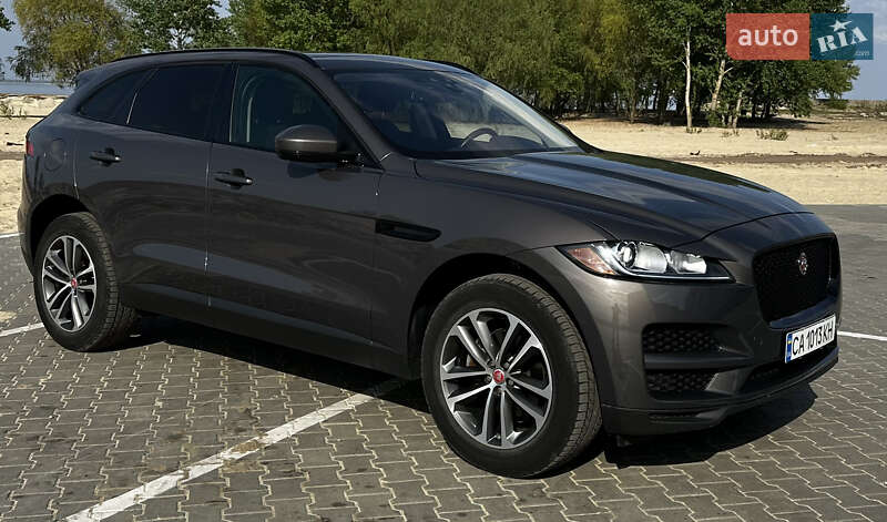 Внедорожник / Кроссовер Jaguar F-Pace 2016 в Черкассах