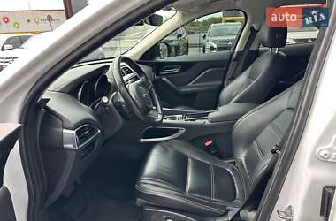 Внедорожник / Кроссовер Jaguar F-Pace 2020 в 