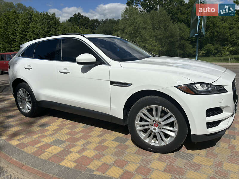 Jaguar F-Pace 2016