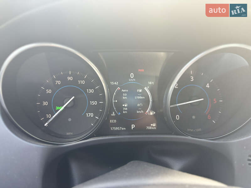 Внедорожник / Кроссовер Jaguar F-Pace 2016 в Стрые фото 34 Внедорожник / Кроссовер Jaguar F-Pace 2016 в Стрые